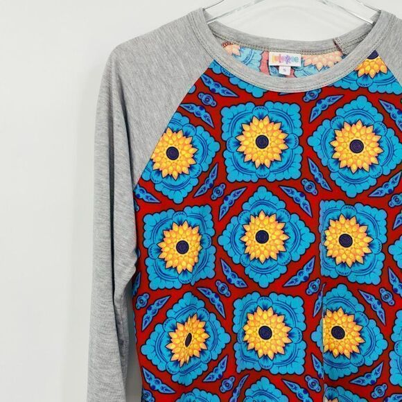 NEW Lularoe Size Small 3/4 Sleeve Abstract Geometric Randy Crewneck Shirt Top - Picture 4 of 7